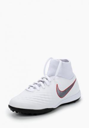 Бутсы Nike. Цвет: белый