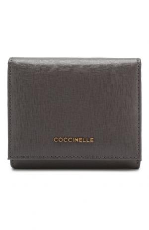 Кожаный кошелек на кнопке Coccinelle. Цвет: серый