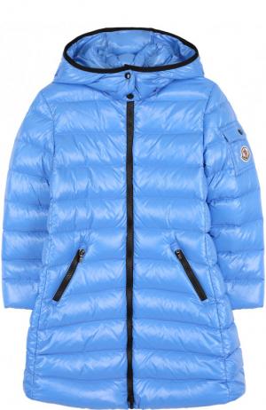 Пуховое пальто на молнии с капюшоном Moncler Enfant. Цвет: голубой