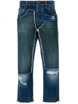 Укороченные джинсы с нашивками Dolce & Gabbana. Цвет: синий