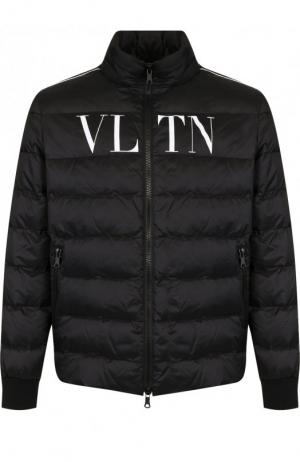 Стеганая куртка на молнии с воротником-стойкой Valentino. Цвет: черный