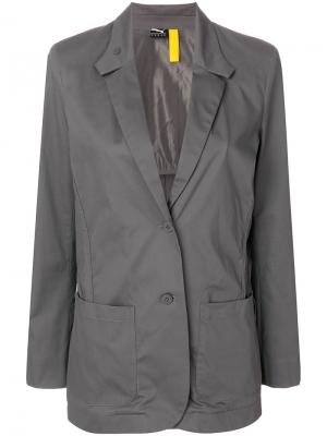 Пиджак с накладными карманами Puma. Цвет: серый