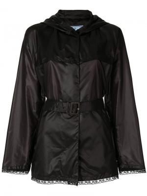 Куртка с запахом и поясом Prada. Цвет: чёрный