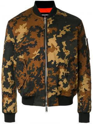 Куртка-бомбер с камуфляжным узором Dsquared2. Цвет: многоцветный