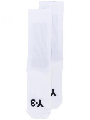 Носки с логотипом Y-3. Цвет: белый