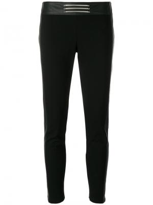 Укороченные брюки  с логотипом Versace Jeans. Цвет: чёрный
