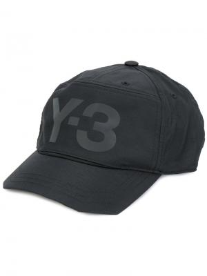 Бейсболка с принтом-логотипом Y-3. Цвет: чёрный