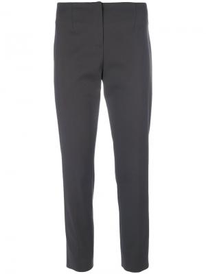 Укороченные строгие брюки Les Copains. Цвет: серый