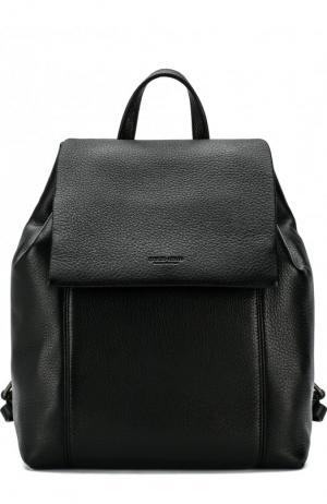 Кожаный рюкзак с клапаном Giorgio Armani. Цвет: черный