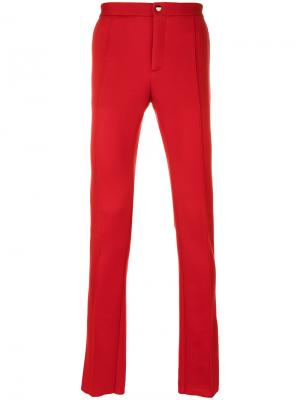 Классические брюки Versace. Цвет: красный