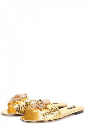 Шлепанцы Bianca из металлизированной кожи с кристаллами Dolce & Gabbana. Цвет: золотой