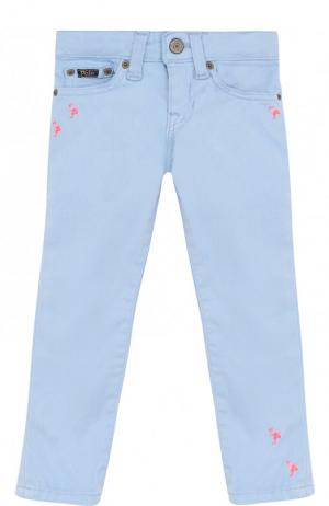 Джинсы прямого кроя с вышивкой Polo Ralph Lauren. Цвет: голубой