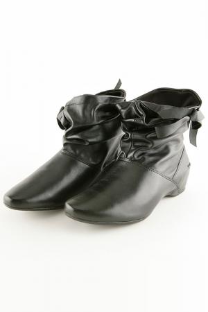 Ботинки Capriccio. Цвет: черный